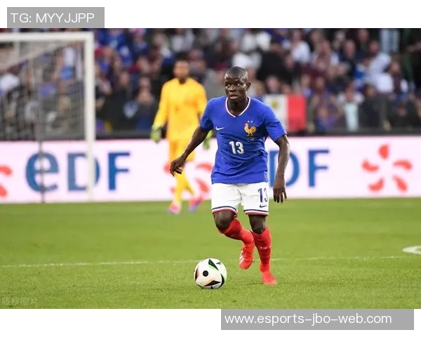 全球足球球星薪酬排名揭晓 年薪最高的五大顶级球员详细分析