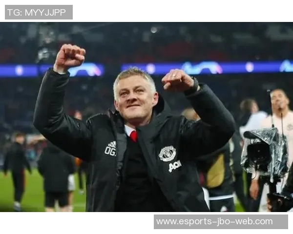 卡洛斯：从球场传奇到全能人物的辉煌人生与足球风云故事