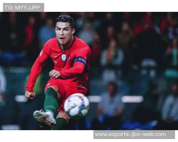 震撼!足球巨星进场瞬间全程回顾,感受赛场激情与荣耀的碰撞